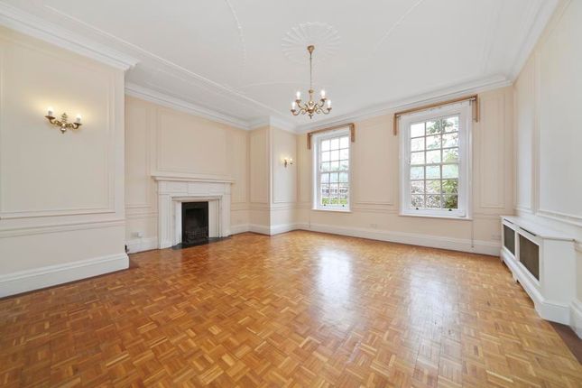 Thumbnail Flat to rent in Templewood Avenue, Hampstead