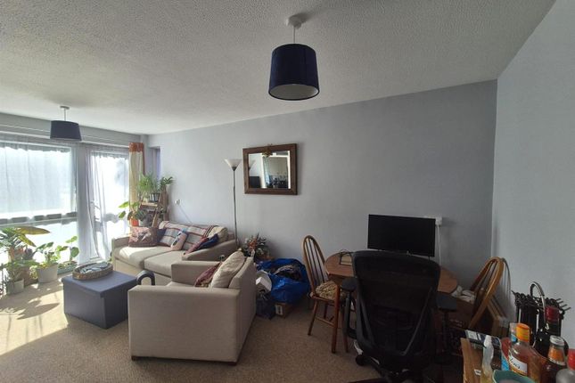 7, The Beeches, Andover photo 3