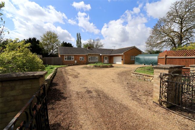 Bungalow for sale in Newton Road, Rushden, Northamptonshire