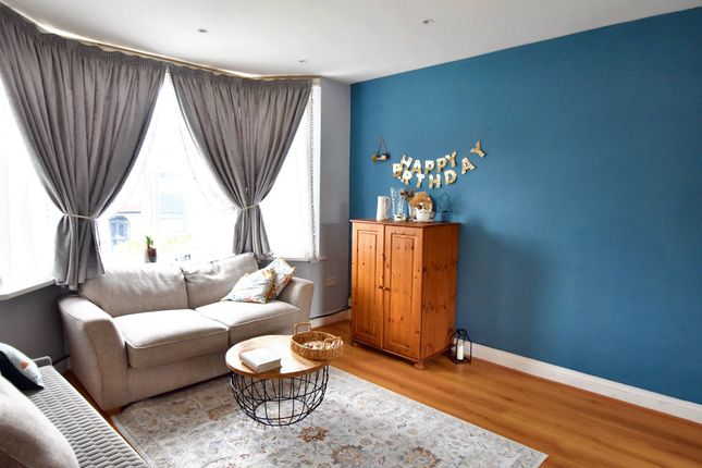 24 Windsor Road, Manchester photo 2