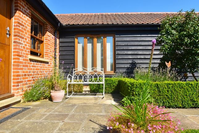 Barn conversion to rent in Canfield Road, Takeley, Bishop's Stortford