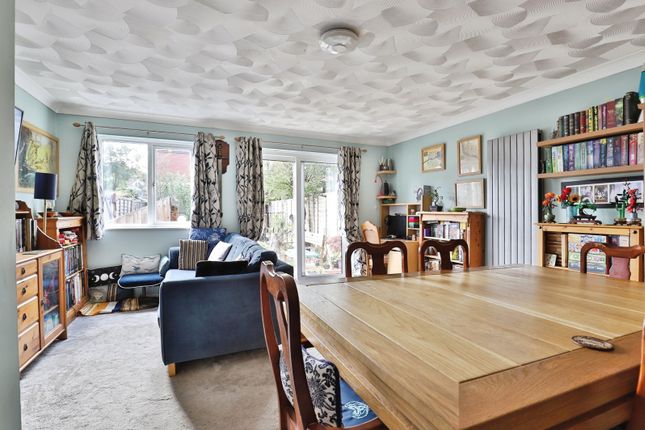 69, Aspen Gardens, Dorset photo 3
