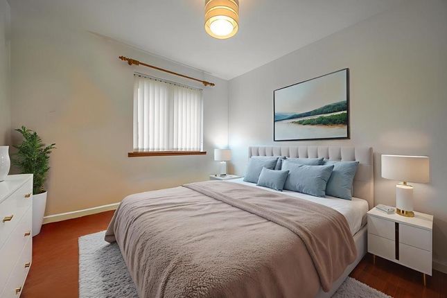 7, Carswell Wynd, Auchtermuchty photo 3
