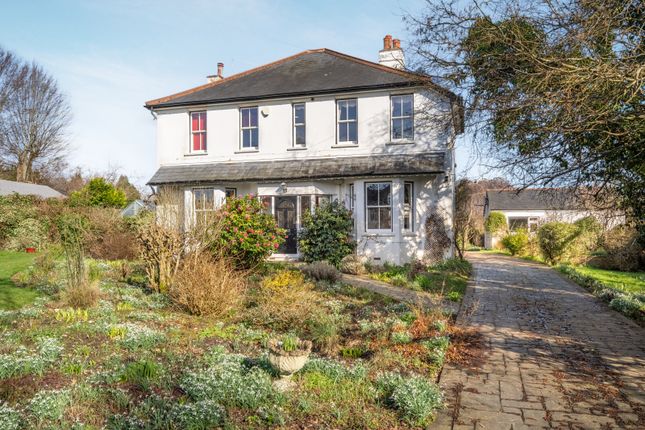 Newton Farm,, Primrose Hill, High Wycombe photo 2