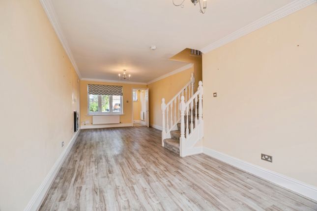 7, Springfield Garden, Middlesbrough photo 3