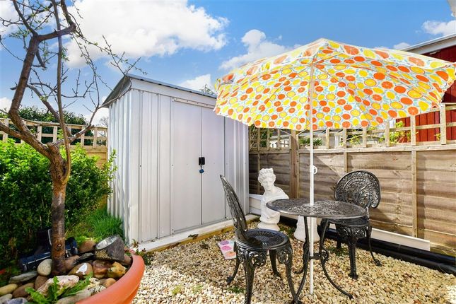 1-bed caravan on East Hill Road Knatts Valley, Sevenoaks, £79,950