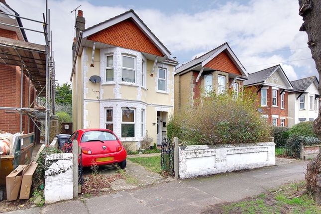 Thumbnail Flat for sale in Castlemain Avenue, Southbourne, Bournemouth