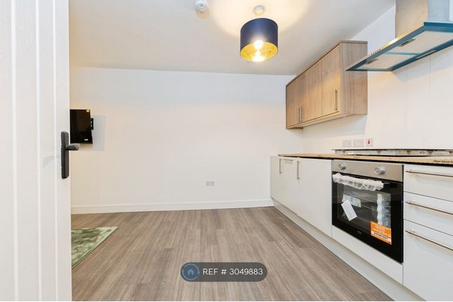 Studio flat on Lancaster House, Brownrigg Dr, Cramlington, £565/mo