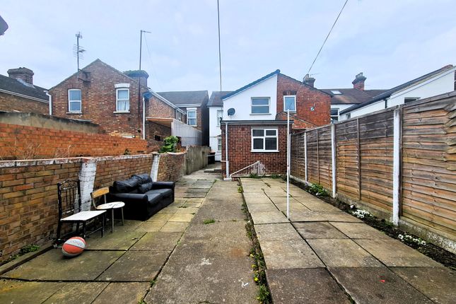 Thumbnail Terraced house for sale in Ford End Road, Bedford