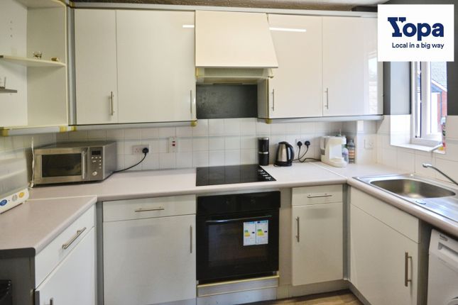 2, Upper Marsh Lane, Hoddesdon photo 3