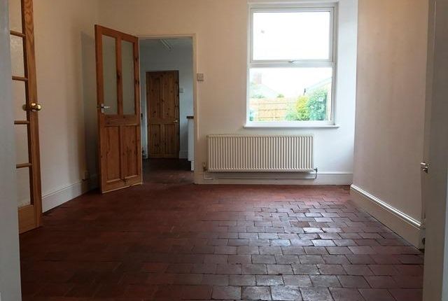 57, Robinson Road, Rushden photo 2