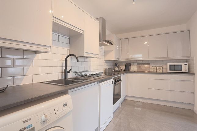 15, Gleneagles Drive, Henbury photo 4