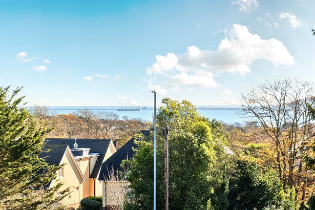 19, Belfield Park Avenue, Weymouth photo 4