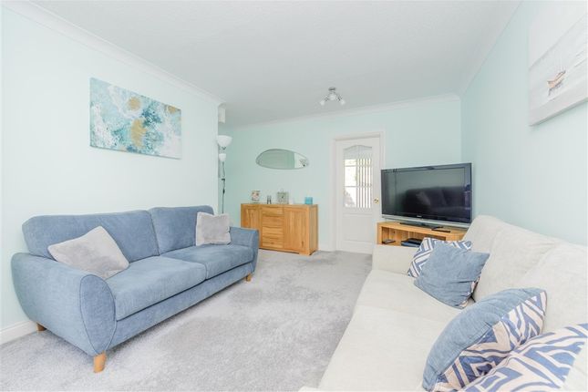 Chapel Wood New Ash Green, Longfield photo 4