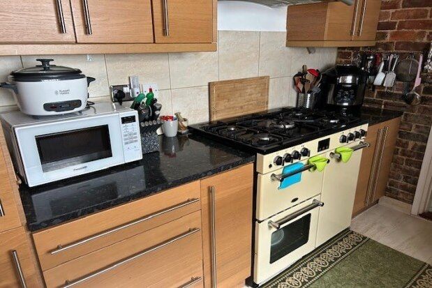 Room to rent in Godinton Road, Ashford