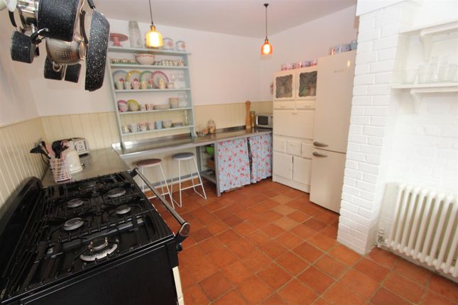 Cottage for sale in Munsgore Lane, Borden, Sittingbourne