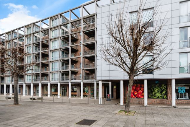 Flat for sale in Queen Street, Portsmouth, Hampshire