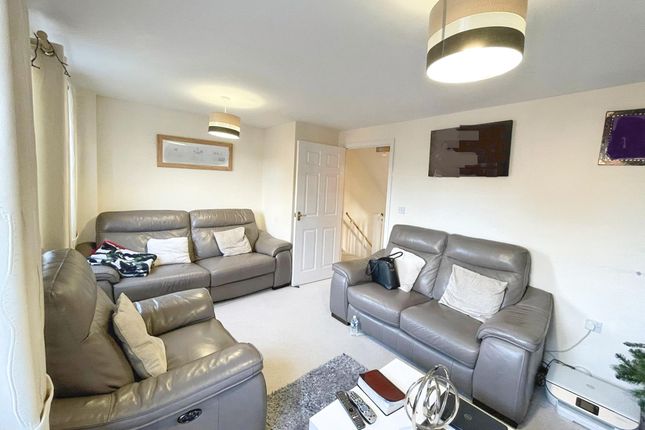 Magnolia Way, NORWICH photo 3