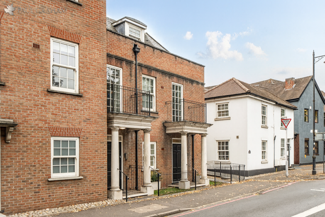 2-bed flat on 1 Nicole Lodge, Carshalton Park Road, Carshalton, £350,000