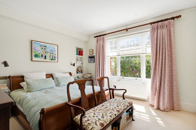 23, Kersley Street, London photo 4