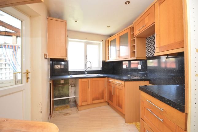 9 Gladstone Road, Folkestone photo 4