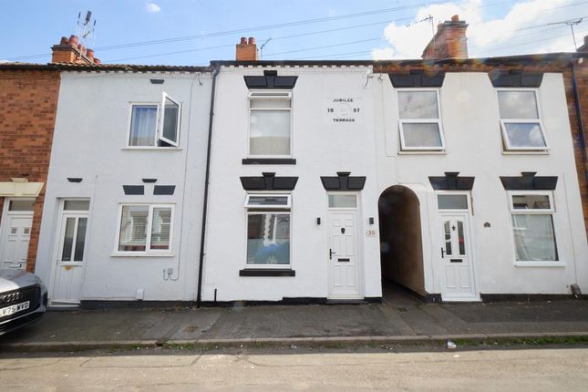 2-bed house on 35, Highfield Street, Earl Shilton, £170,000