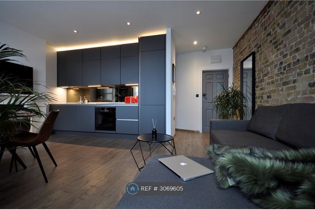 Flat, Winsor Terrace, London photo 2