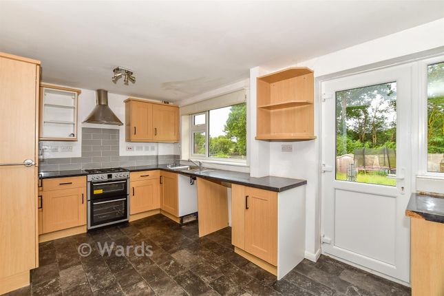 69, Bathurst Road, Staplehurst photo 3