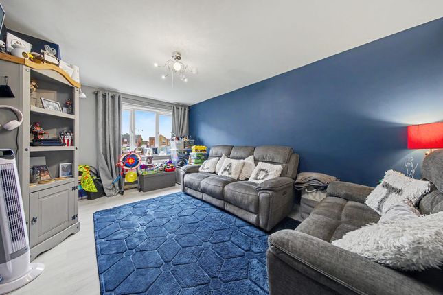 Masefield Avenue, Chesterfield photo 2