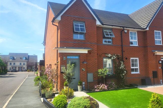 Town house for sale in Penhurst Crescent, Heywood, Greater Manchester