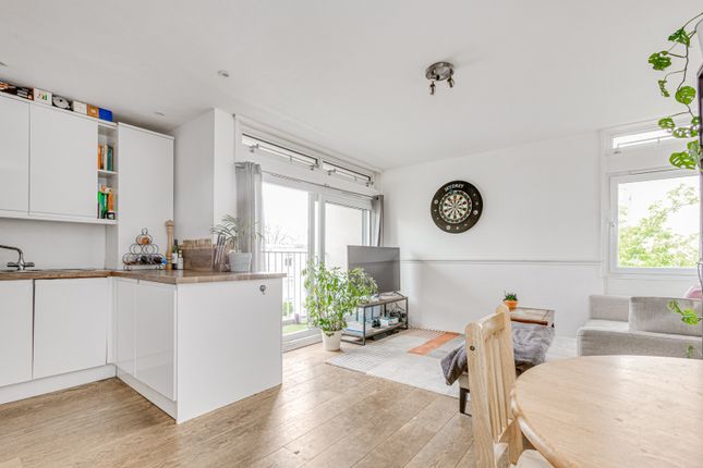Thumbnail Flat to rent in Victoria Rise, Clapham Town