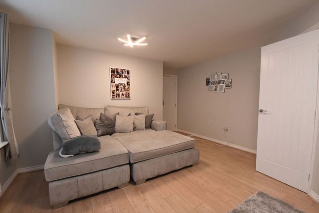 4 Hatherton Court, Manchester photo 4