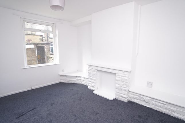 31, Melrose Street, Bradford photo 2