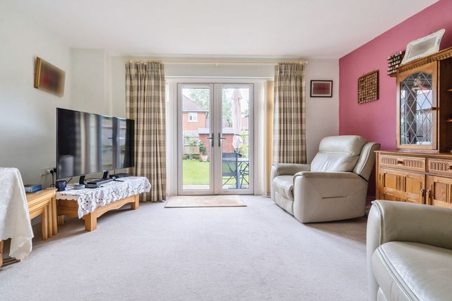 6 Chesham Place, Bognor Regis photo 2