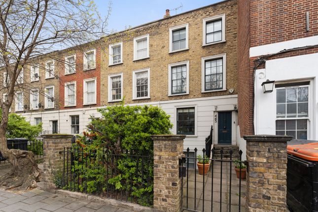 Terraced house for sale in Kingsland Road, London