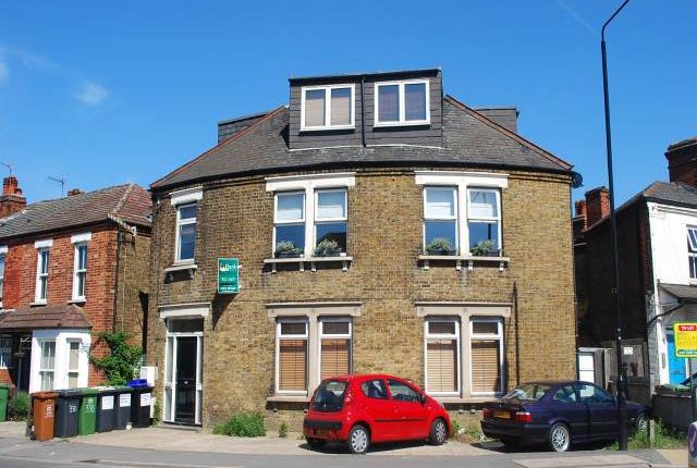 Flat to rent in North Cray Road, Bexley, Kent