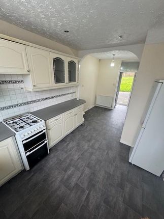 Property to rent in Pasture Mount, Armley, Leeds
