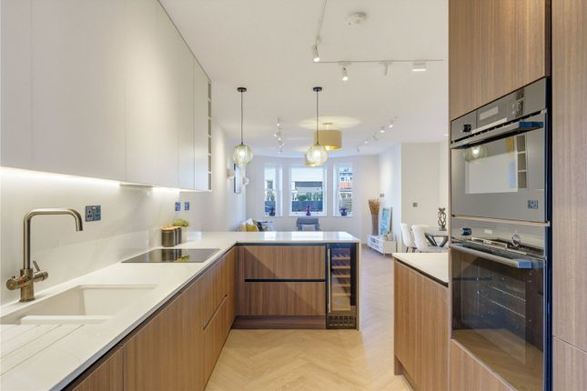 Flat A, 10, Alderbrook Road, London photo 4