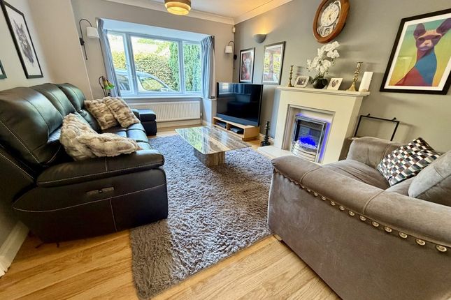 25, Foxglove Way, Yeovil photo 3