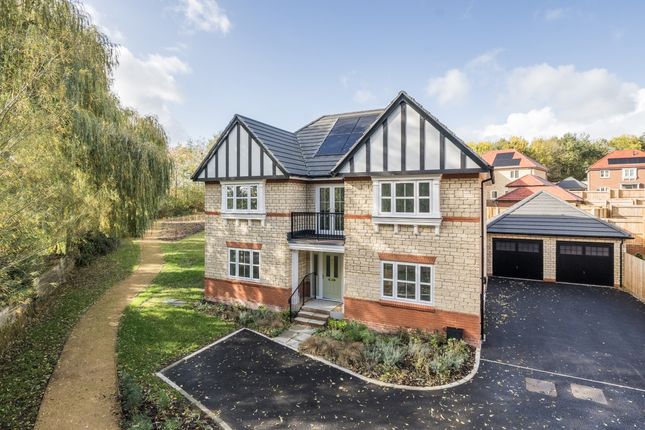 5 Bedroom Detached