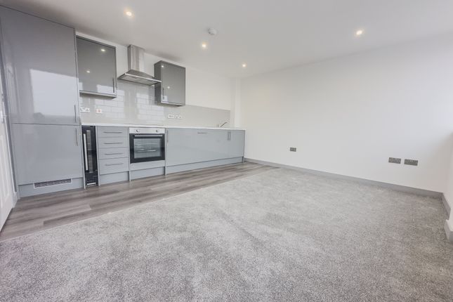 Apartment 102, Leeds photo 3