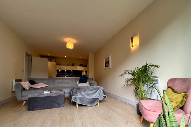 Flat for sale in Watson Street, Manchester