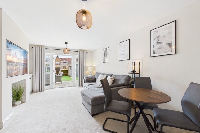1, Willow Place, Horsham photo 2