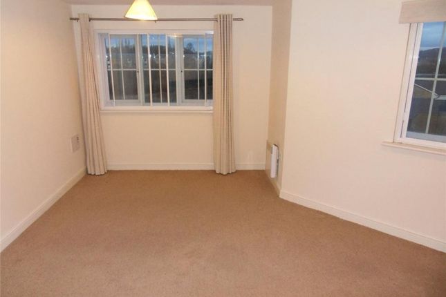 42 Calder View, Mirfield photo 5