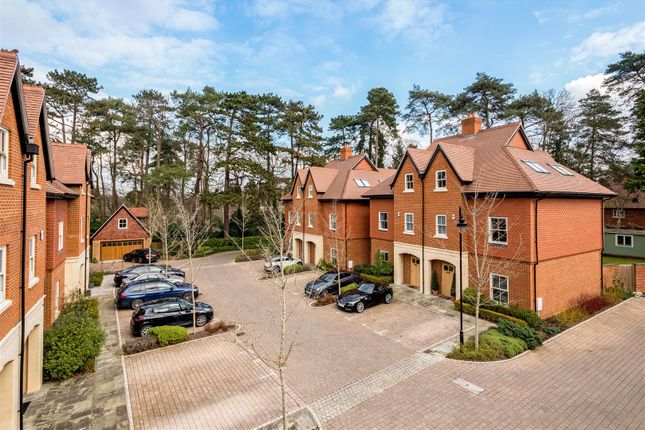 Thumbnail Semi-detached house for sale in Queensbury Gardens, Ascot