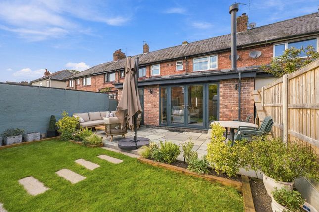 32, Meadows Lane, Cheshire photo 2