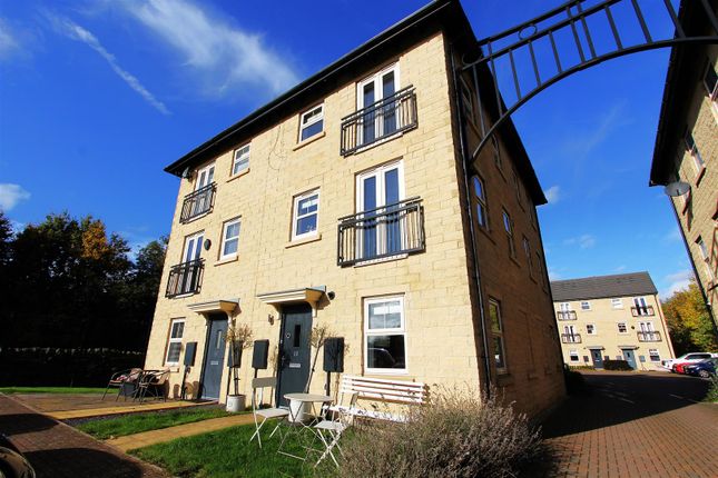 Exterior.Jpg