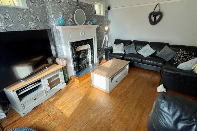 3, Pondhu Crescent, St Austell photo 4