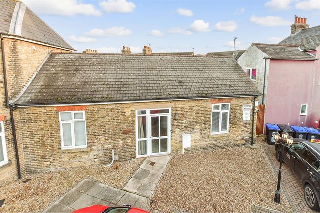1-bed other on Stable Court, Dover, £150,000