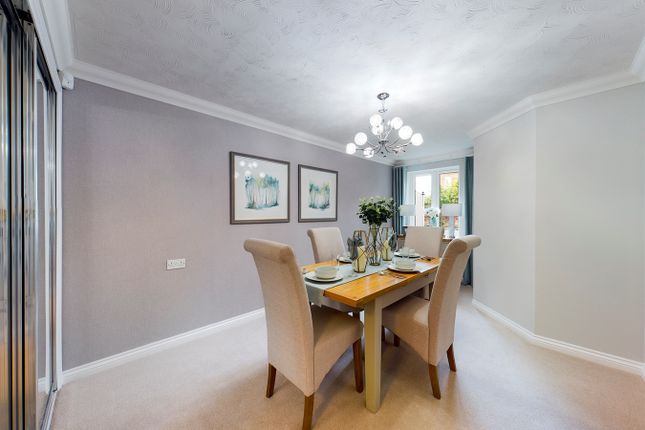 Flat for sale in Wratten Road West, Hitchin